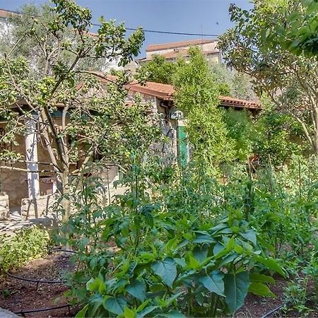 Apartment Julia Veli Losinj Bagian luar foto