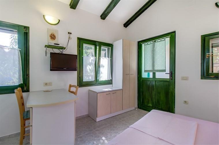 Apartment Julia Veli Losinj Bagian luar foto